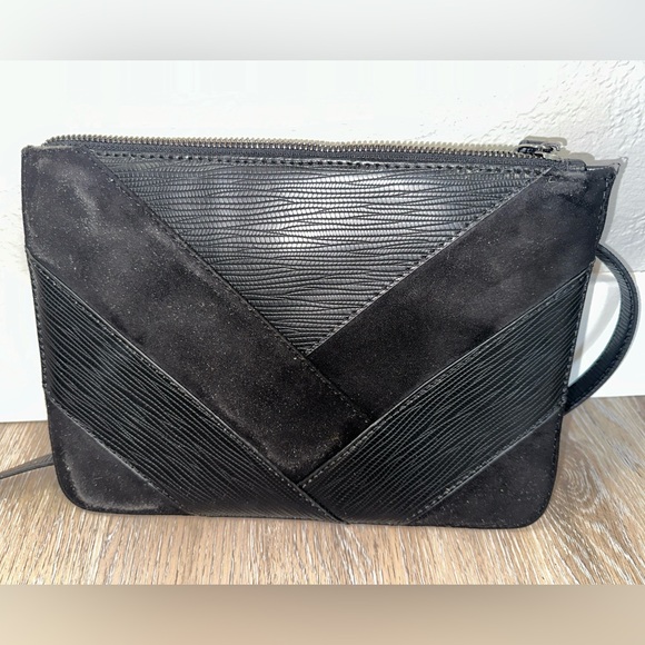 Chico's Two Tone Purse Crossbody Bag Adjustable Solid Black 8H X 11L - Picture 2 of 12